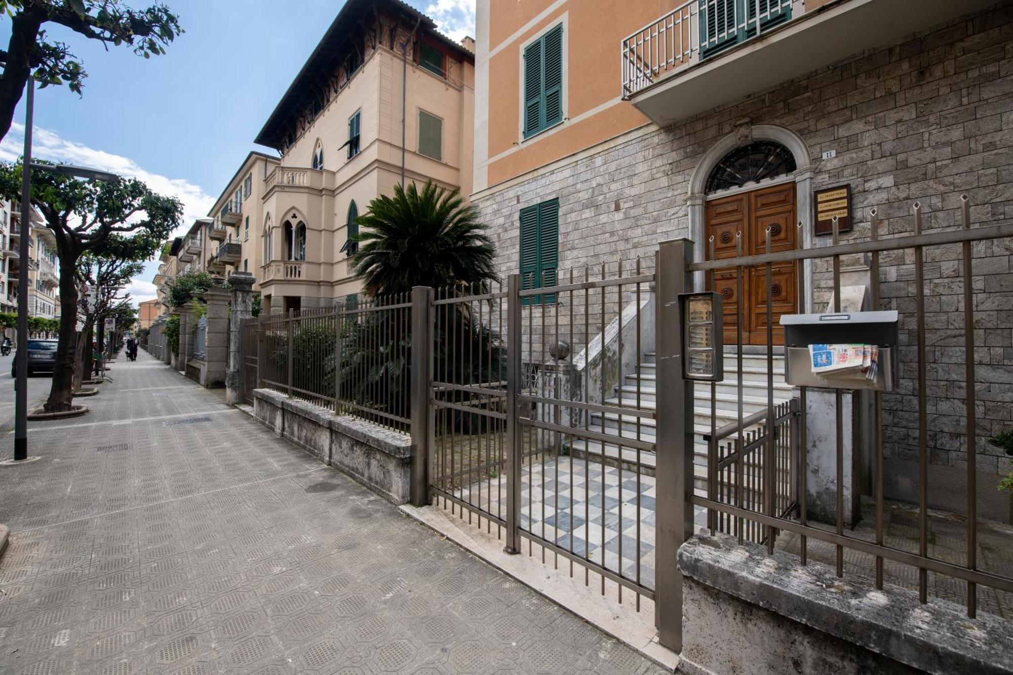 241 - Camera Nord Est - Affittacamere Sara Home Chiavari, 200Metri Dal Mare Exterior foto